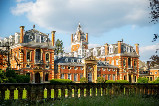 Independent education consultancy UK. Education consultants for private schools. UK education advisors. British school admission consultants. Private education consultants Berkshire and Surrey.